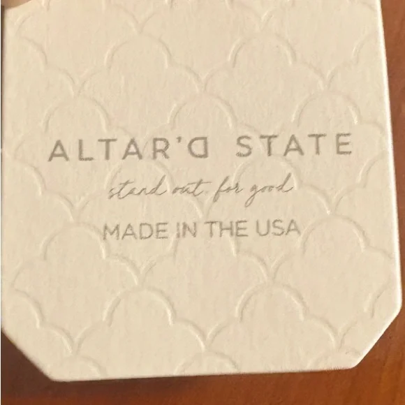 Altar’d State Blue and White Floral Smocked Top - Picture 2 of 3